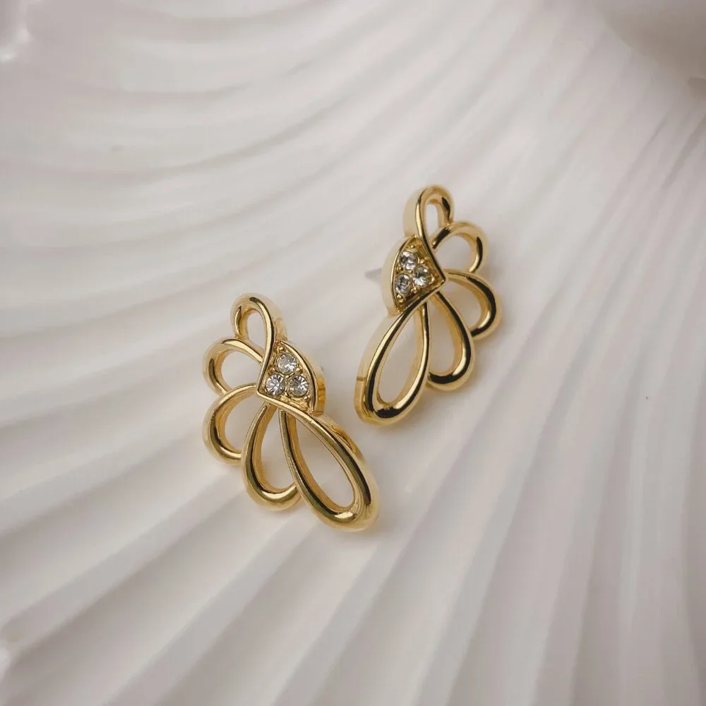 Vintage Avon Art Nouveau Asymmetrical Scallop Fan Shape Gold Rhinestone Earrings - Picture 1 of 8